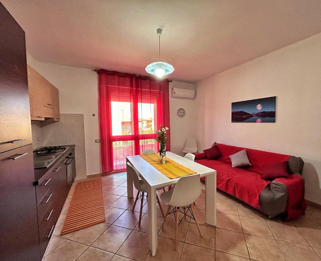 Zefiro Apartment Cabras Exterior photo